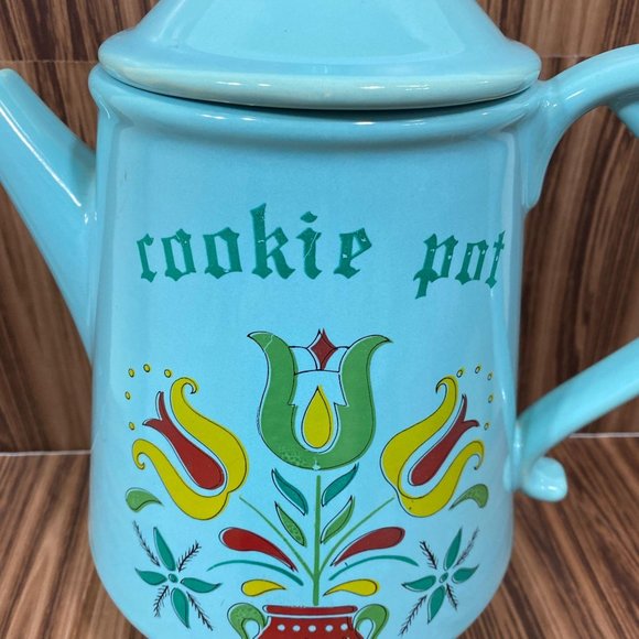 Vintage Turquoise McCoy Cookie Pot, Cookie Jar - Picture 11 of 13